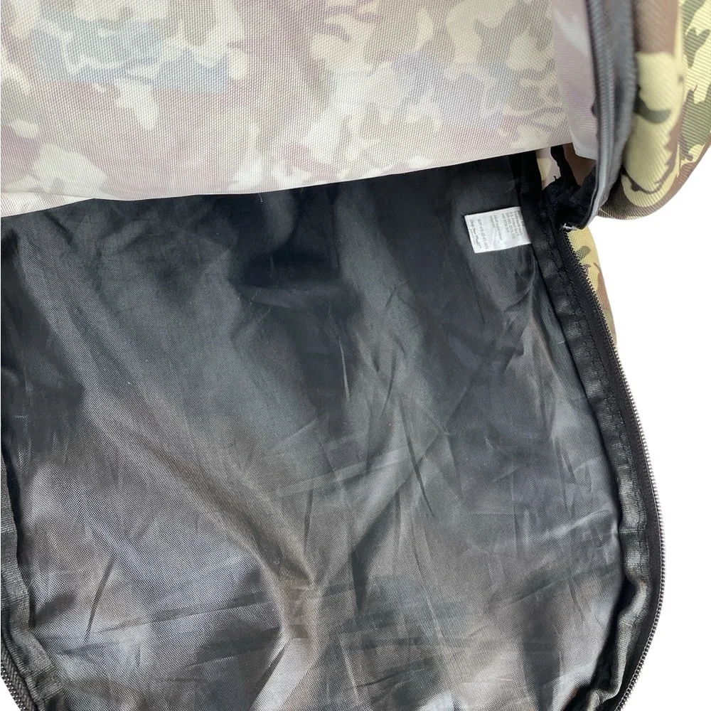 Zipit Grillz Backpack Green/Brown Camo - Picture 5 of 10